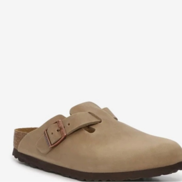 - Women’s Birkenstock Boston Clog